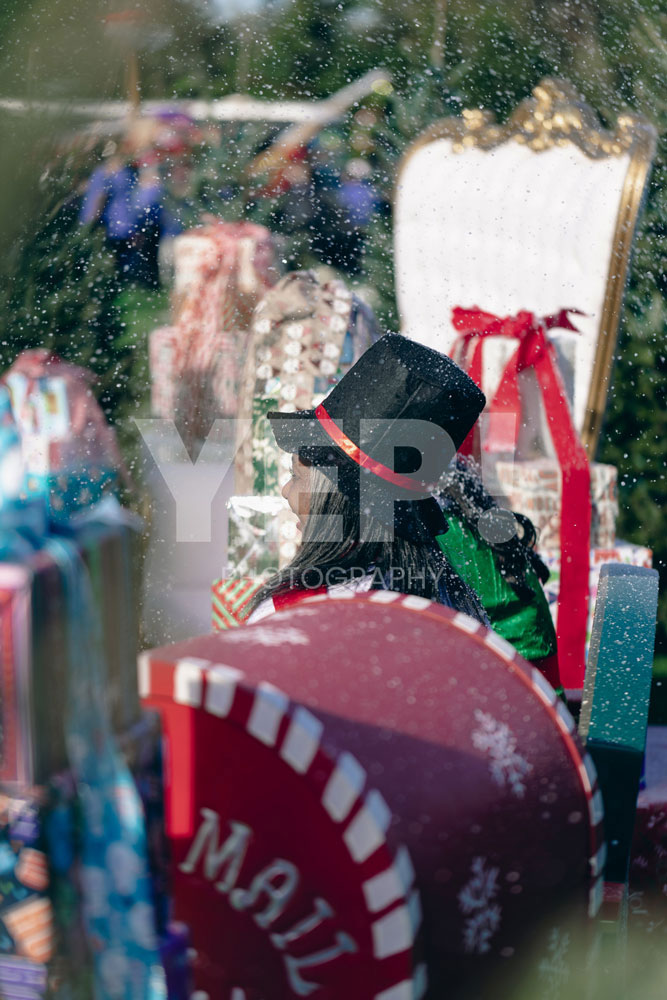 04-titusoneil-wwe-skanska-event-joyofgiving-yepphotography-yep-photography-gabrielsphotography-1 Yep-photography-children-receiving-presents-and-taking-photos-with-santa-claus-at-the-joy-of-giving-charity-event-spreading-holiday-cheer-and-kindness