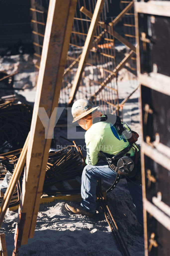 15-construction-location-project-photography-gabrielsphotography-sunrise-concrete-thegallery-sarasota yep-photography-construction-site-commercial-shoot-featuring-building-projects-heavy-machinery-and-progress-photos-hoopers-skanska-onsite